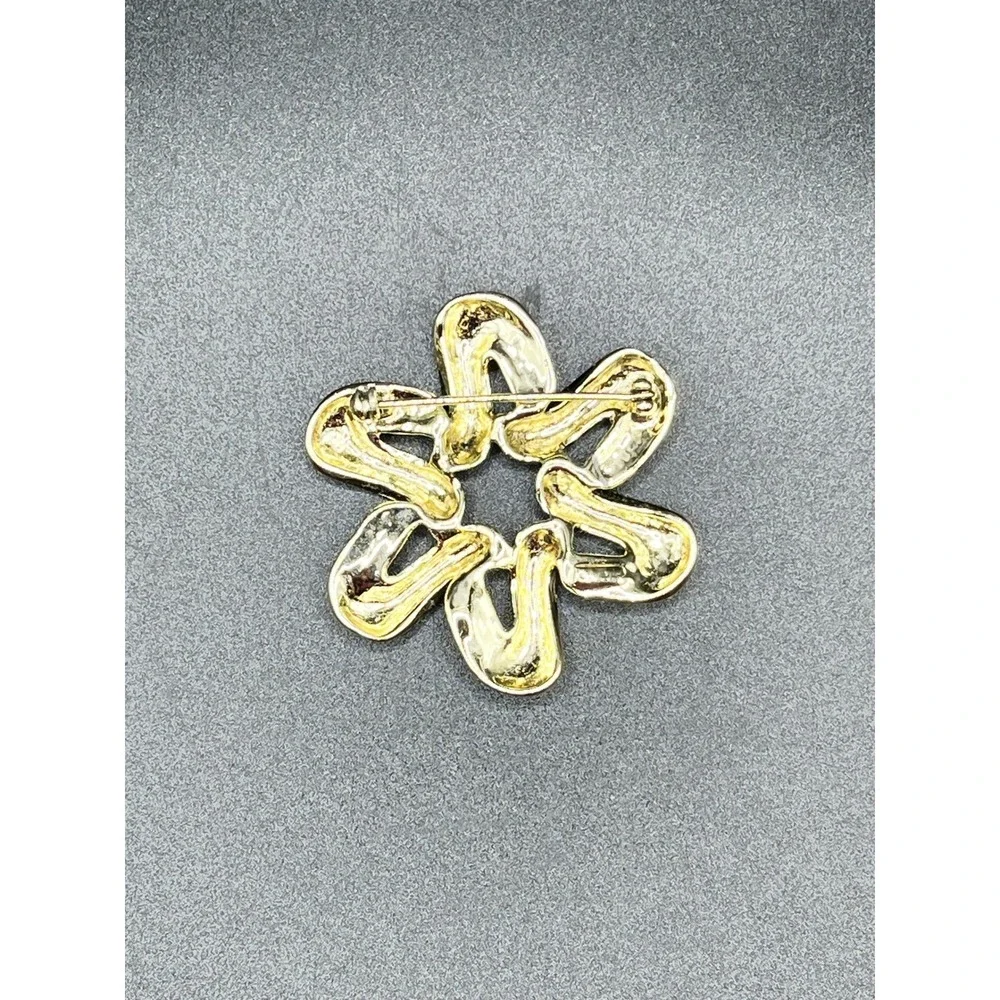 Gold Tone Starburst Flower Brooch Pin Abstract Floral Pin Women 1.5